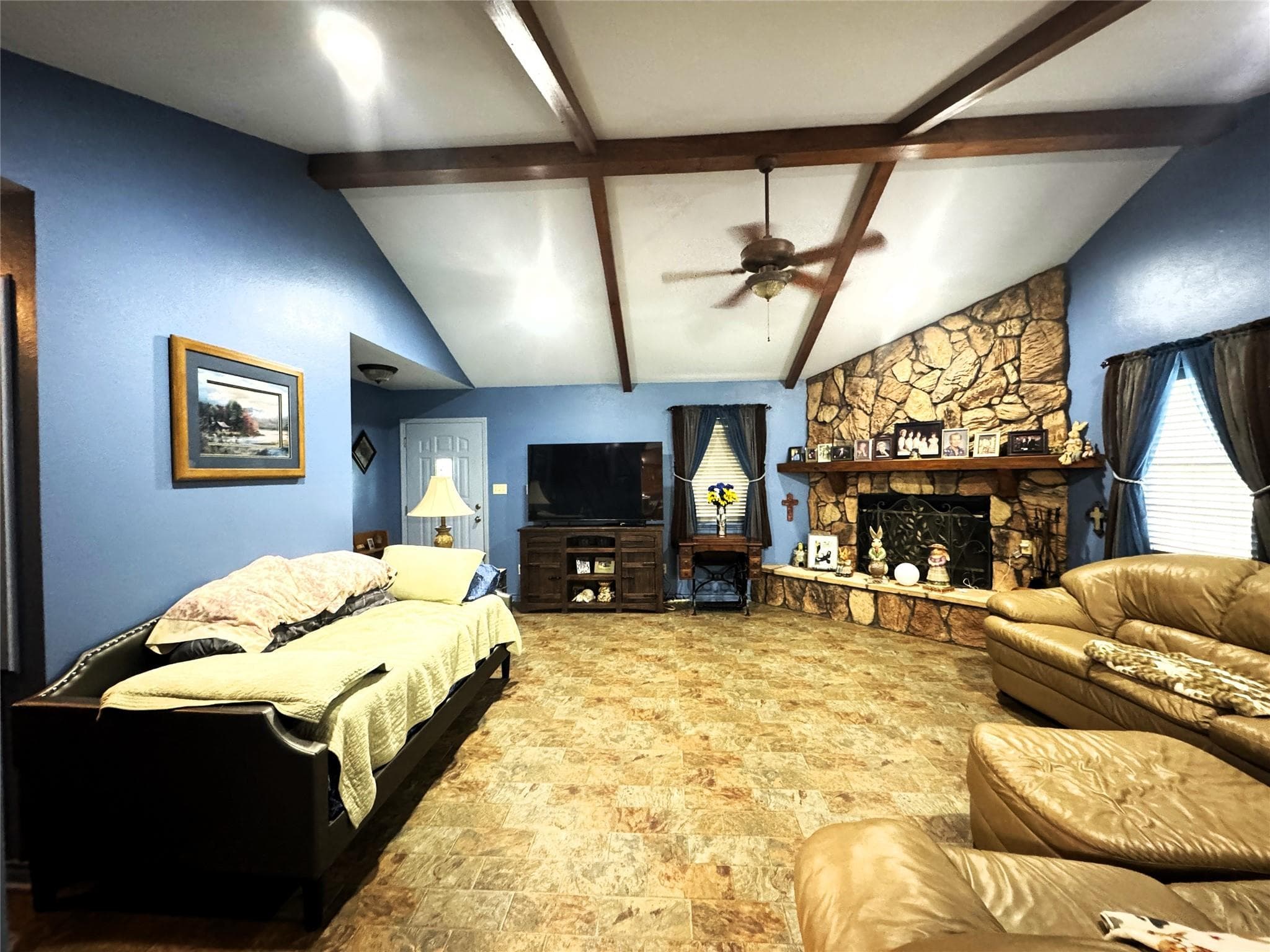 Gallery image 3
