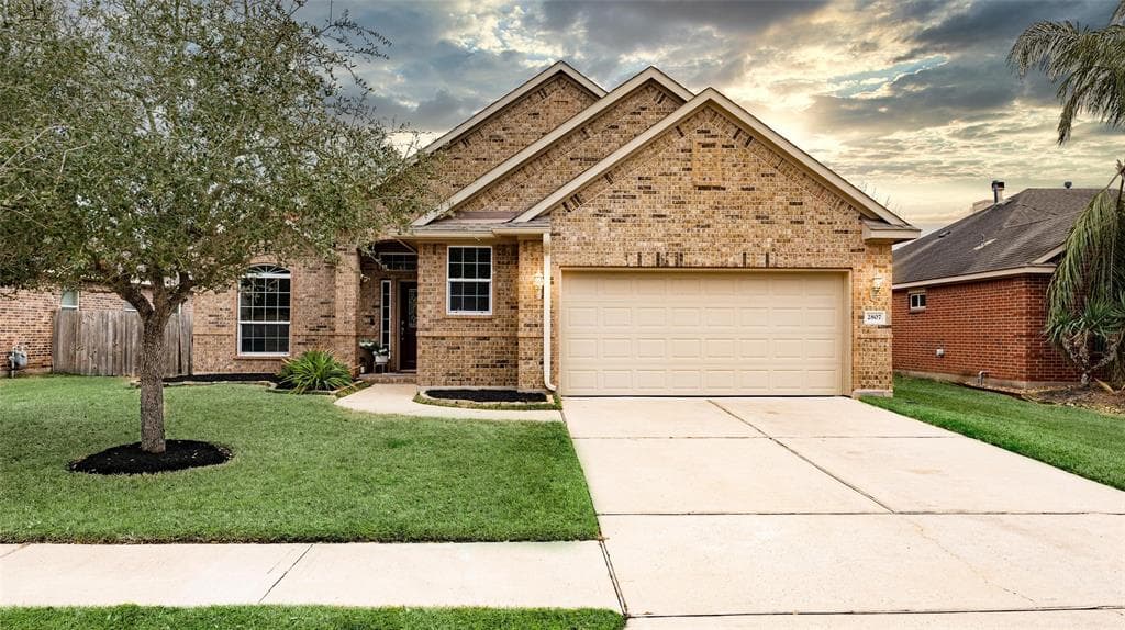 2807 Pedernales Falls Dr