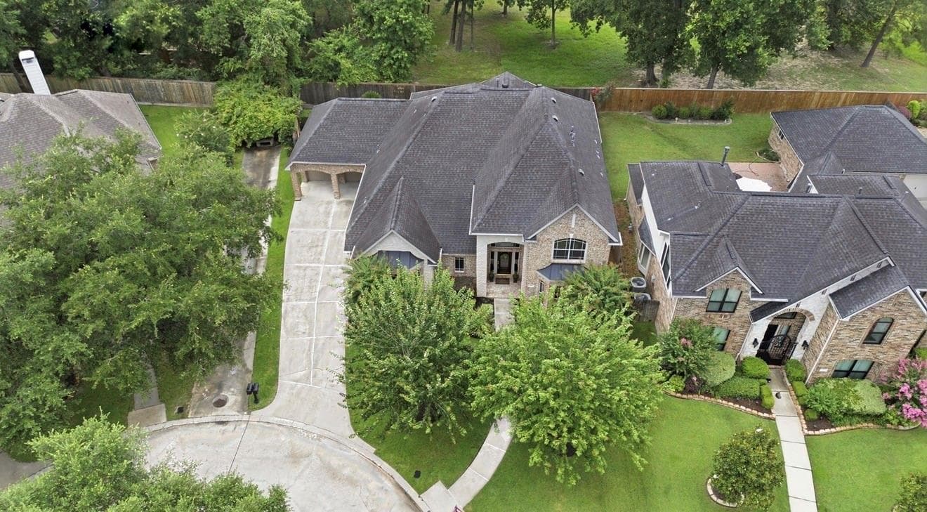 14 Bentley Park Ct