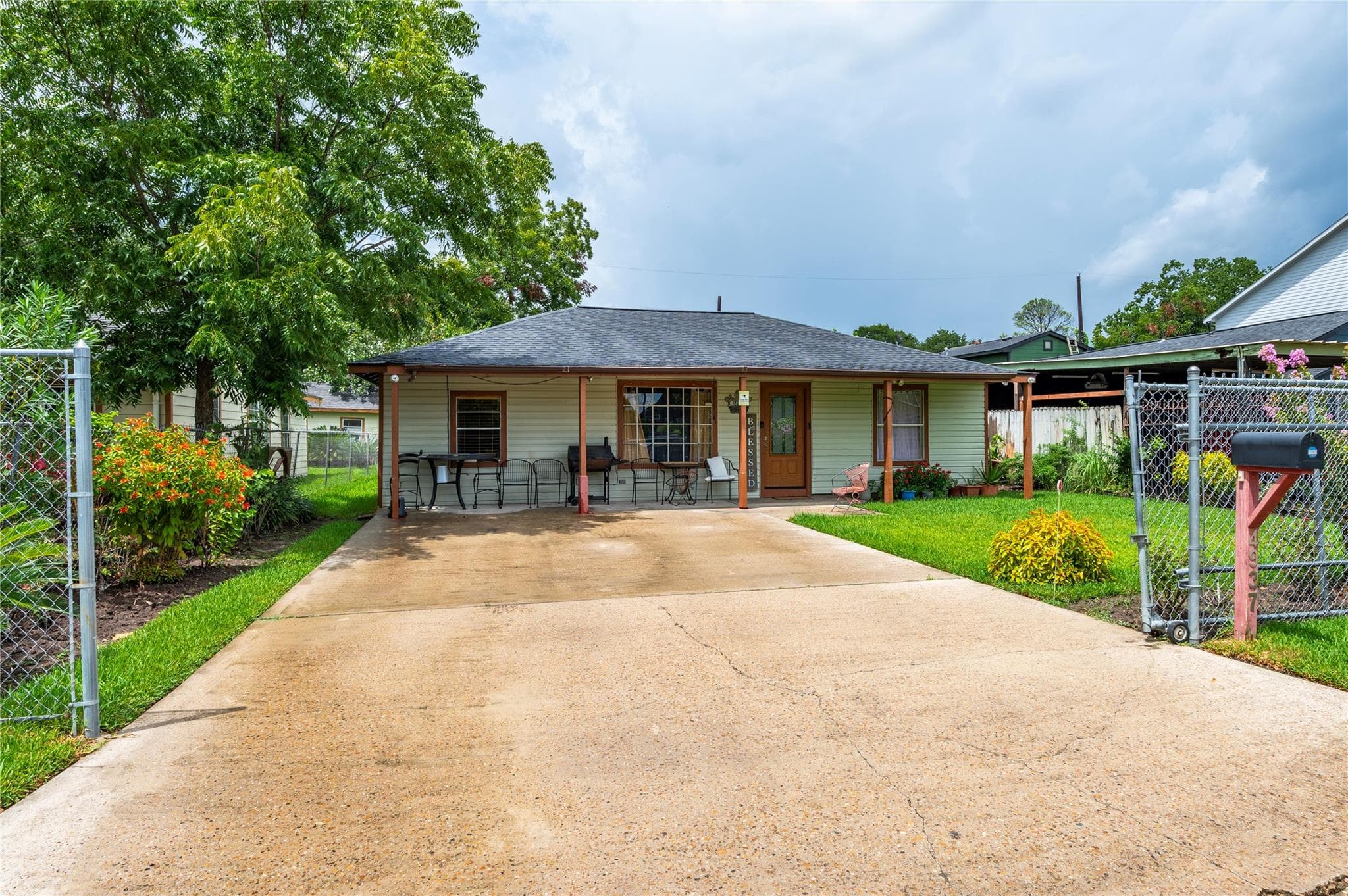 4937 Bataan Rd