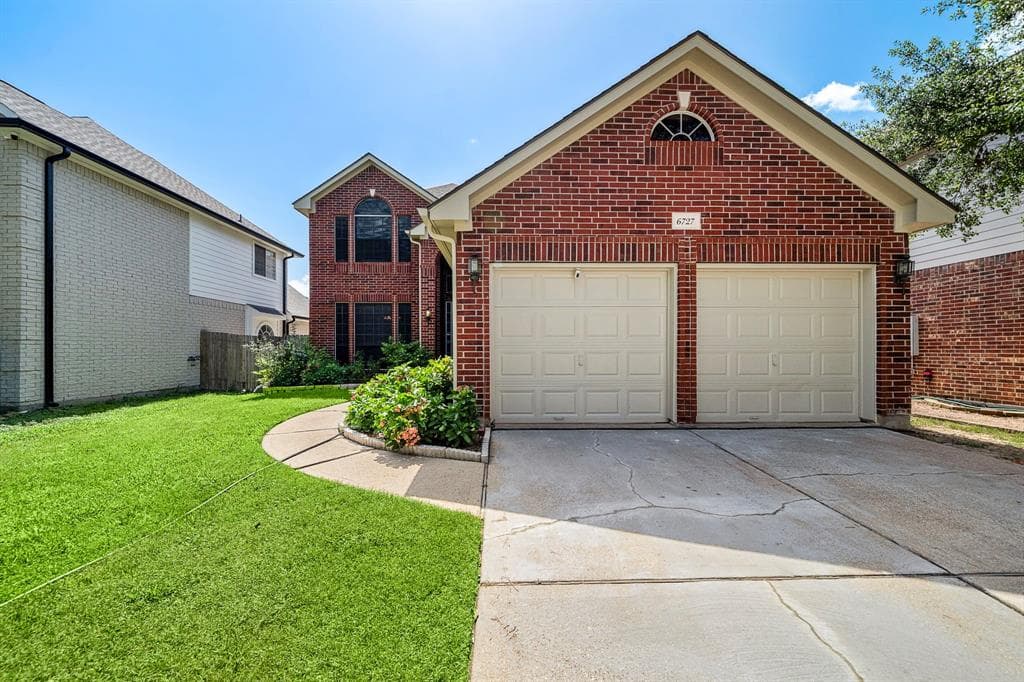 6727 Cleft Stone Dr