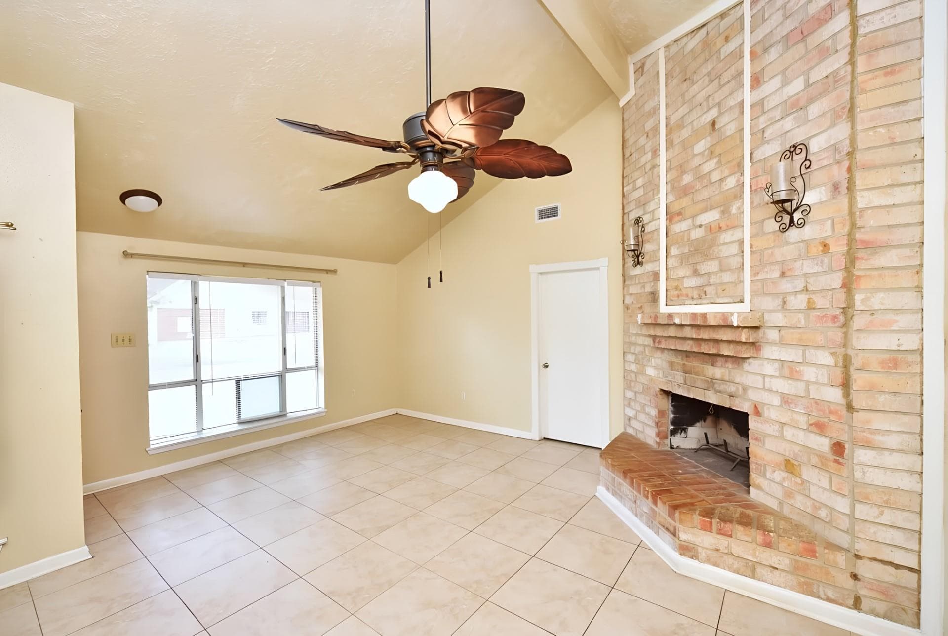 19211 Lazy Valley Dr