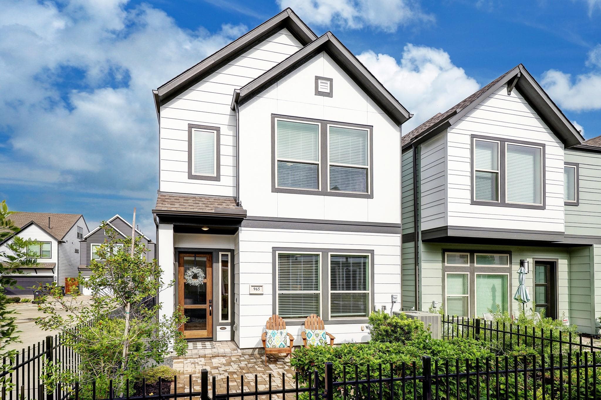 965 Ford Pines Ln