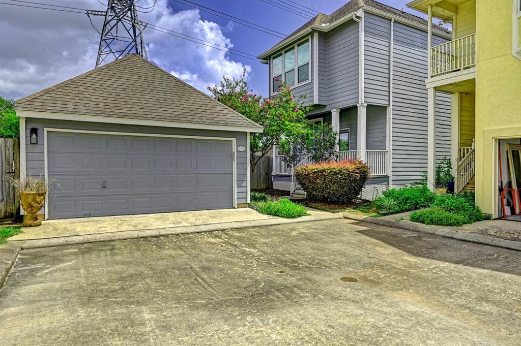 3430 Garden Shadow Ln