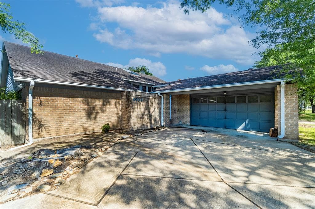 4903 Eagle Trail Dr