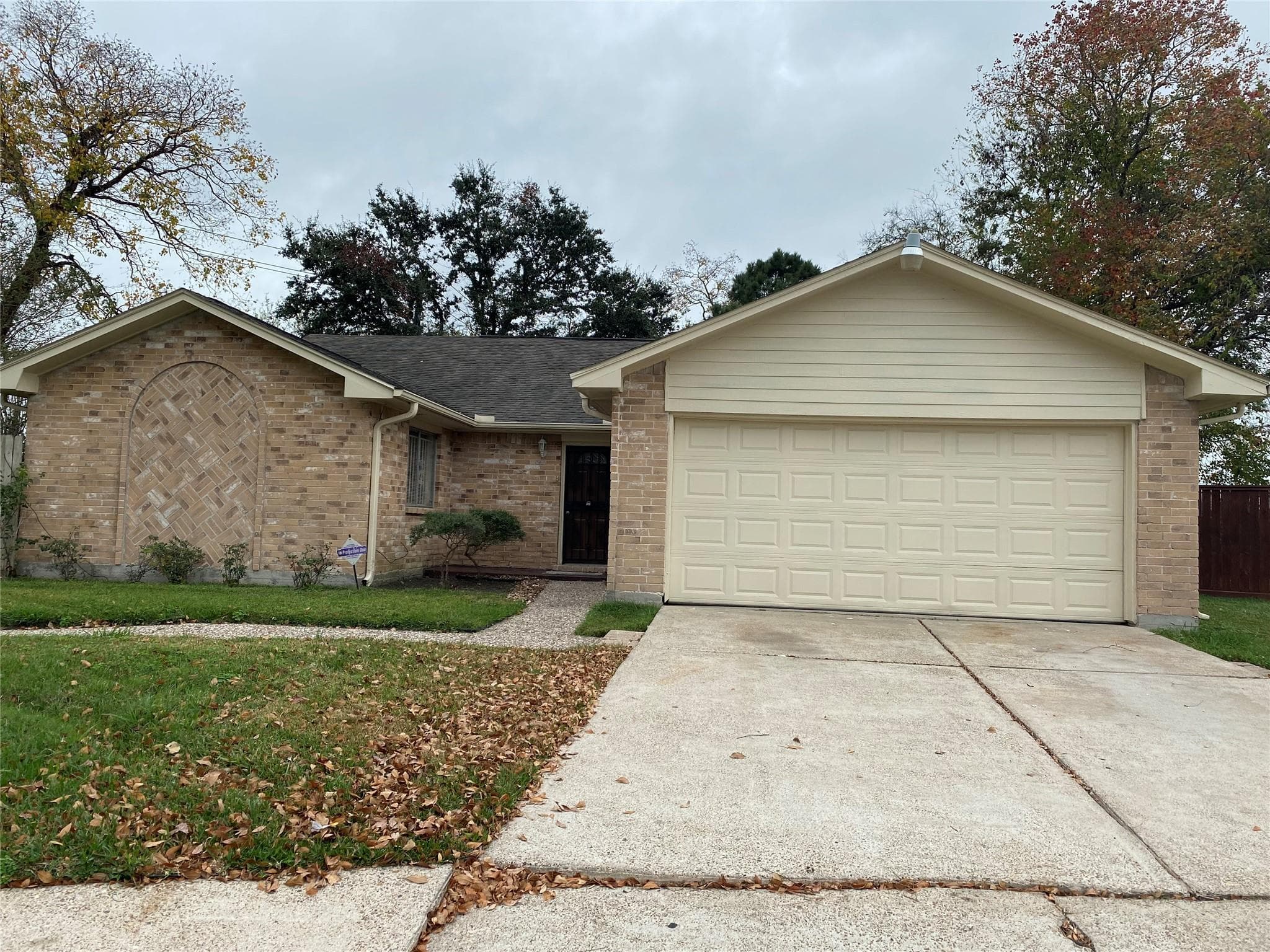 1719 Evesham Dr
