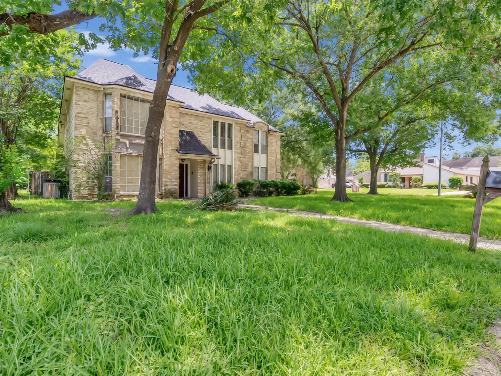 15502 Dawnbrook Dr
