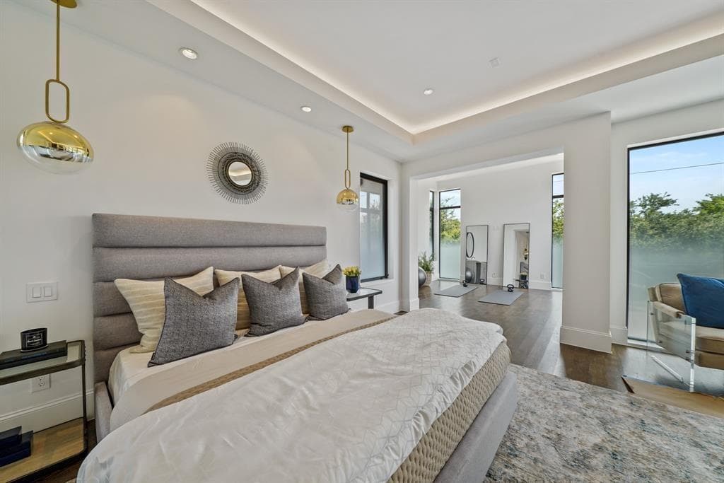 Gallery image 4
