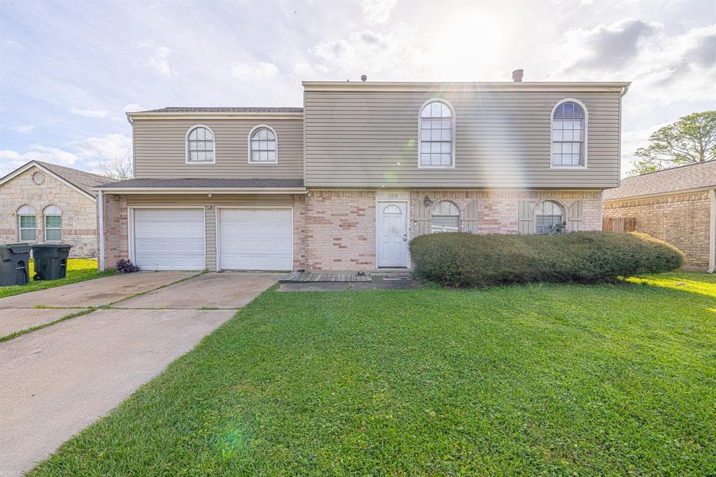 3819 Providence Ln