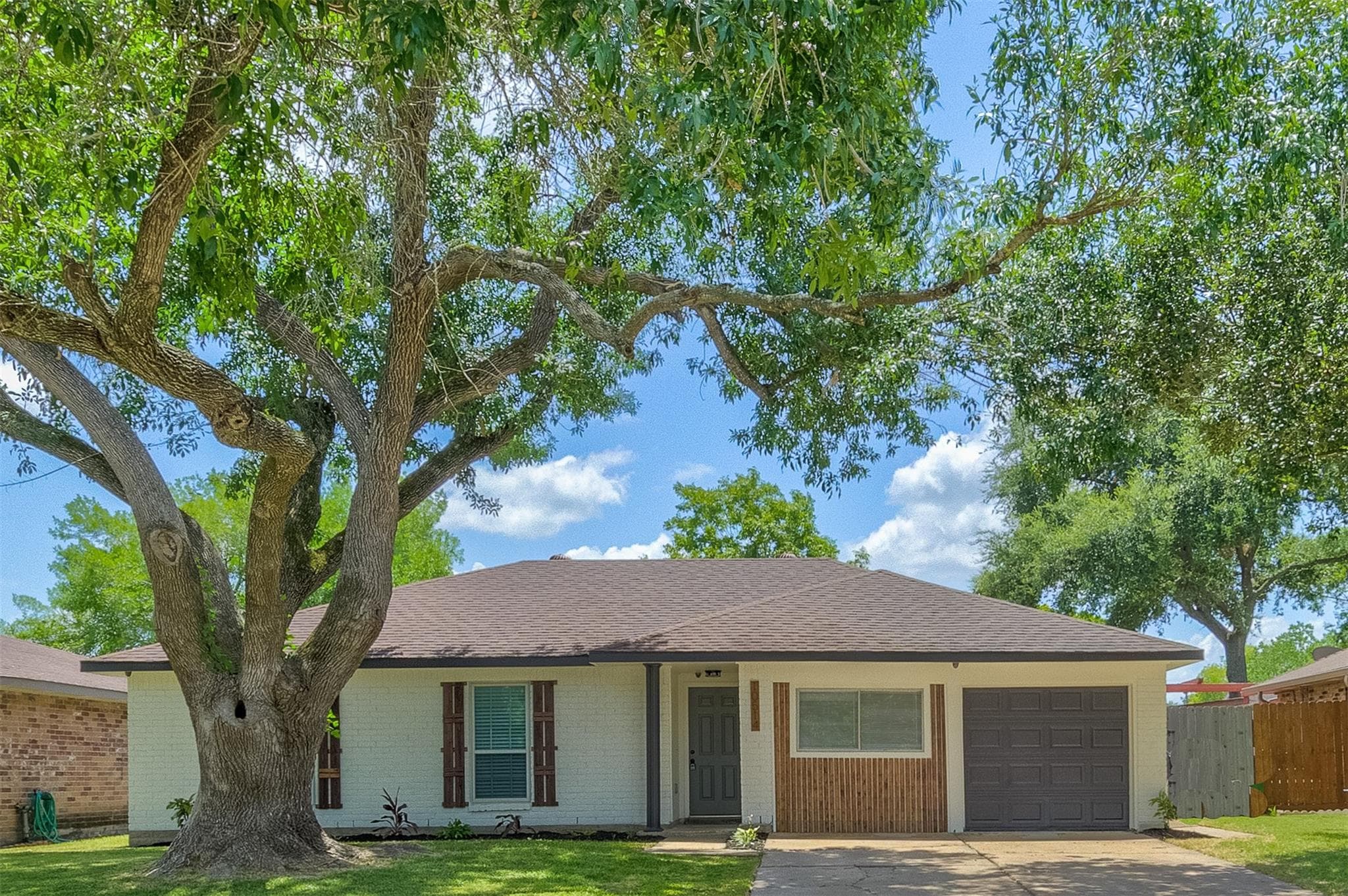 10514 Kirkhall Dr