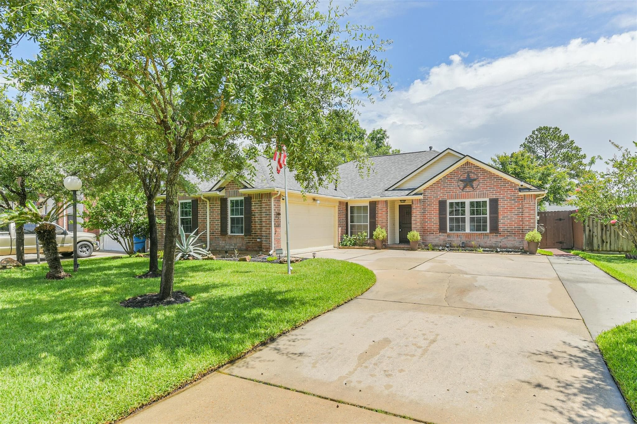 22522 Willow Branch Ln
