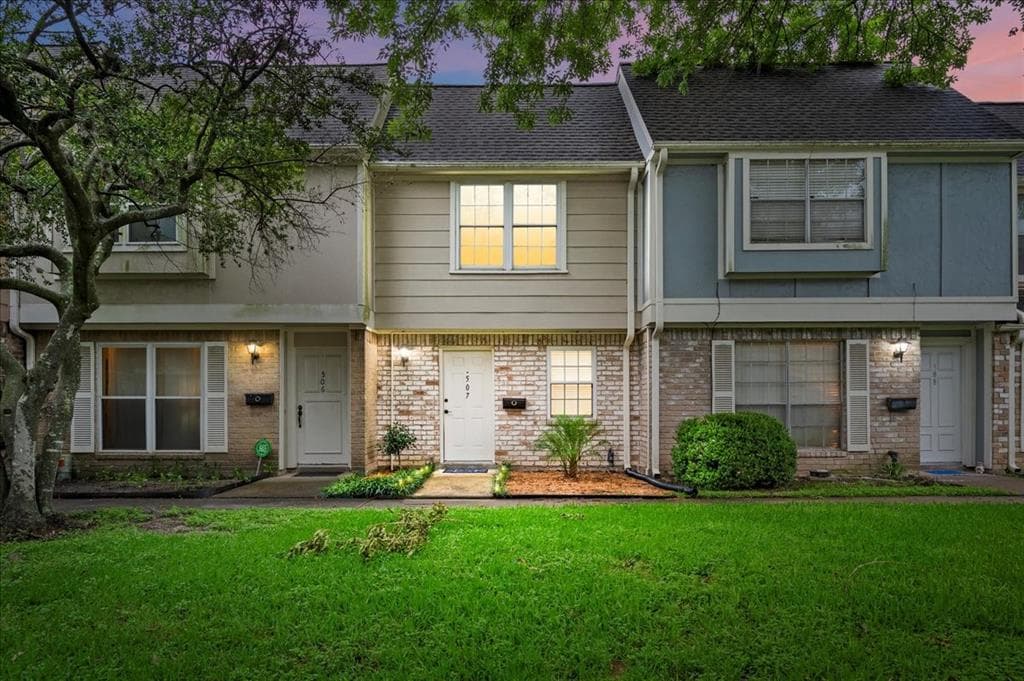 8102 Amelia Rd # 507