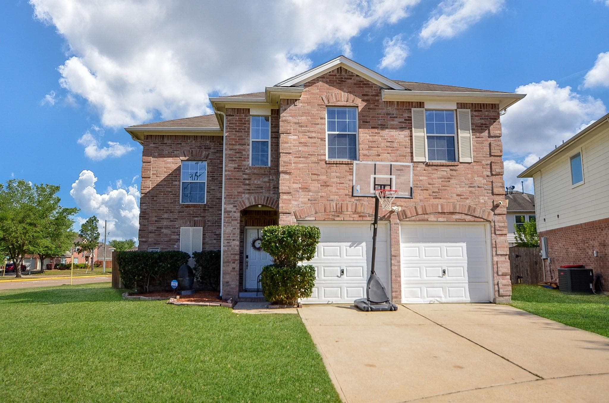 19254 Hopeview Ct