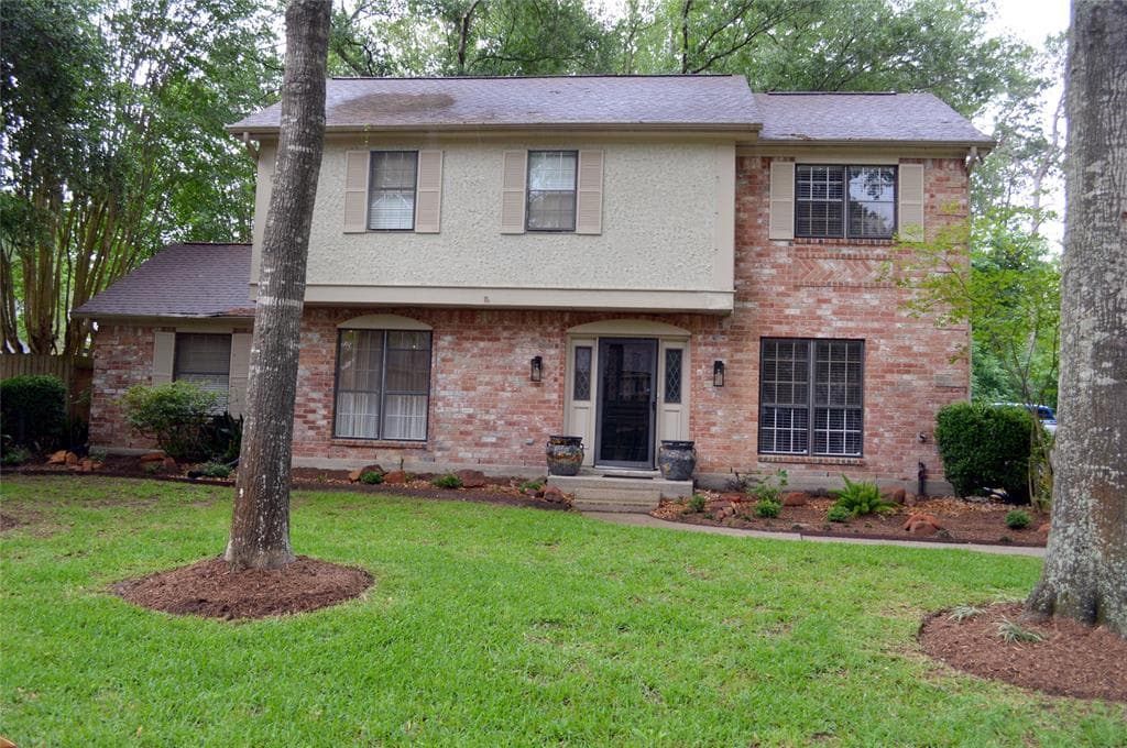 3411 Hideaway Ln