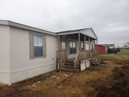 398 W Oaks