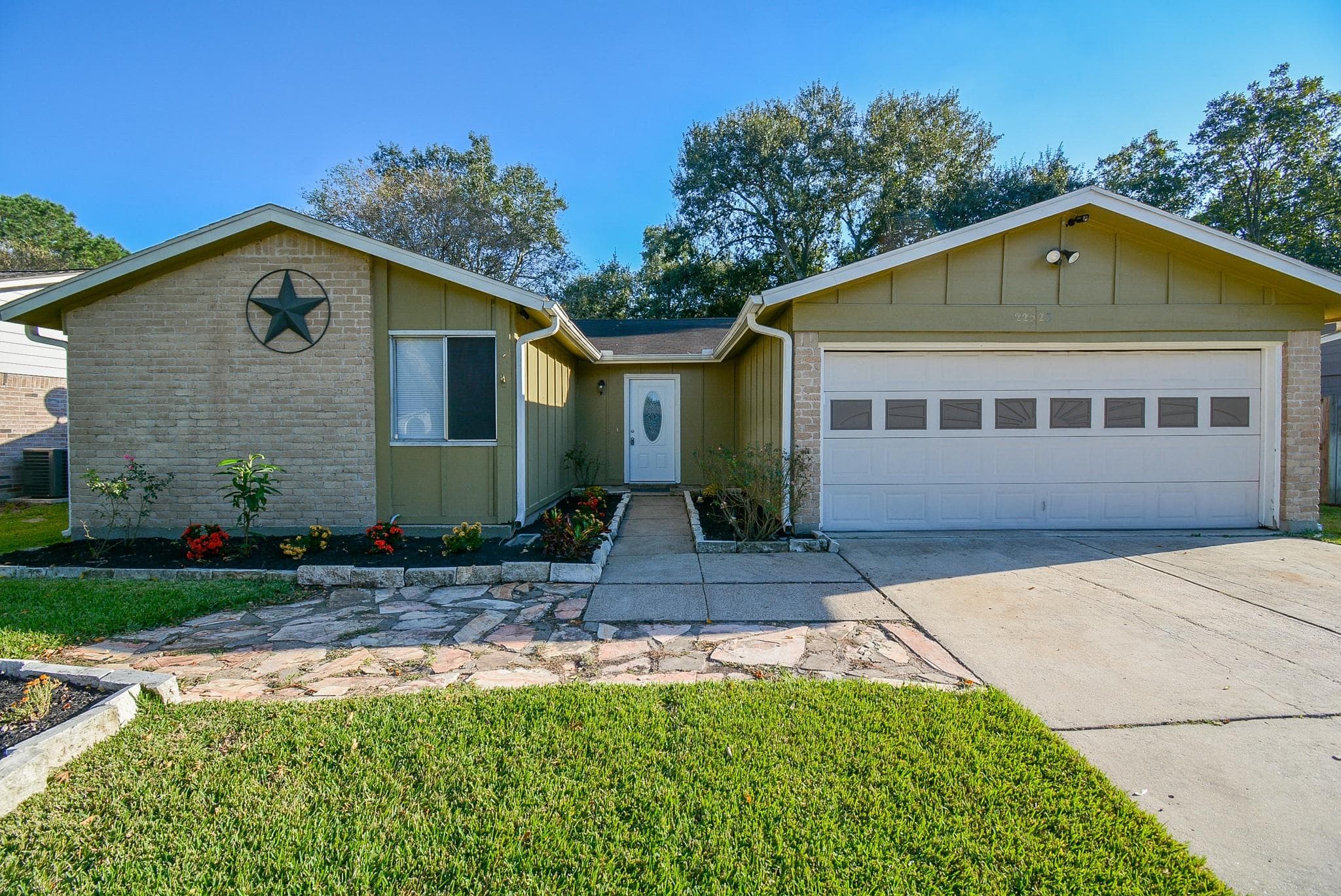 Main property image