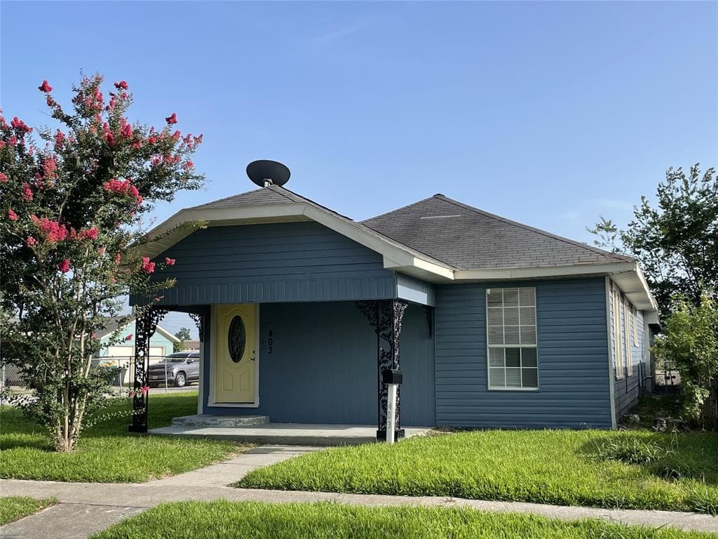 403 W Republic Ave