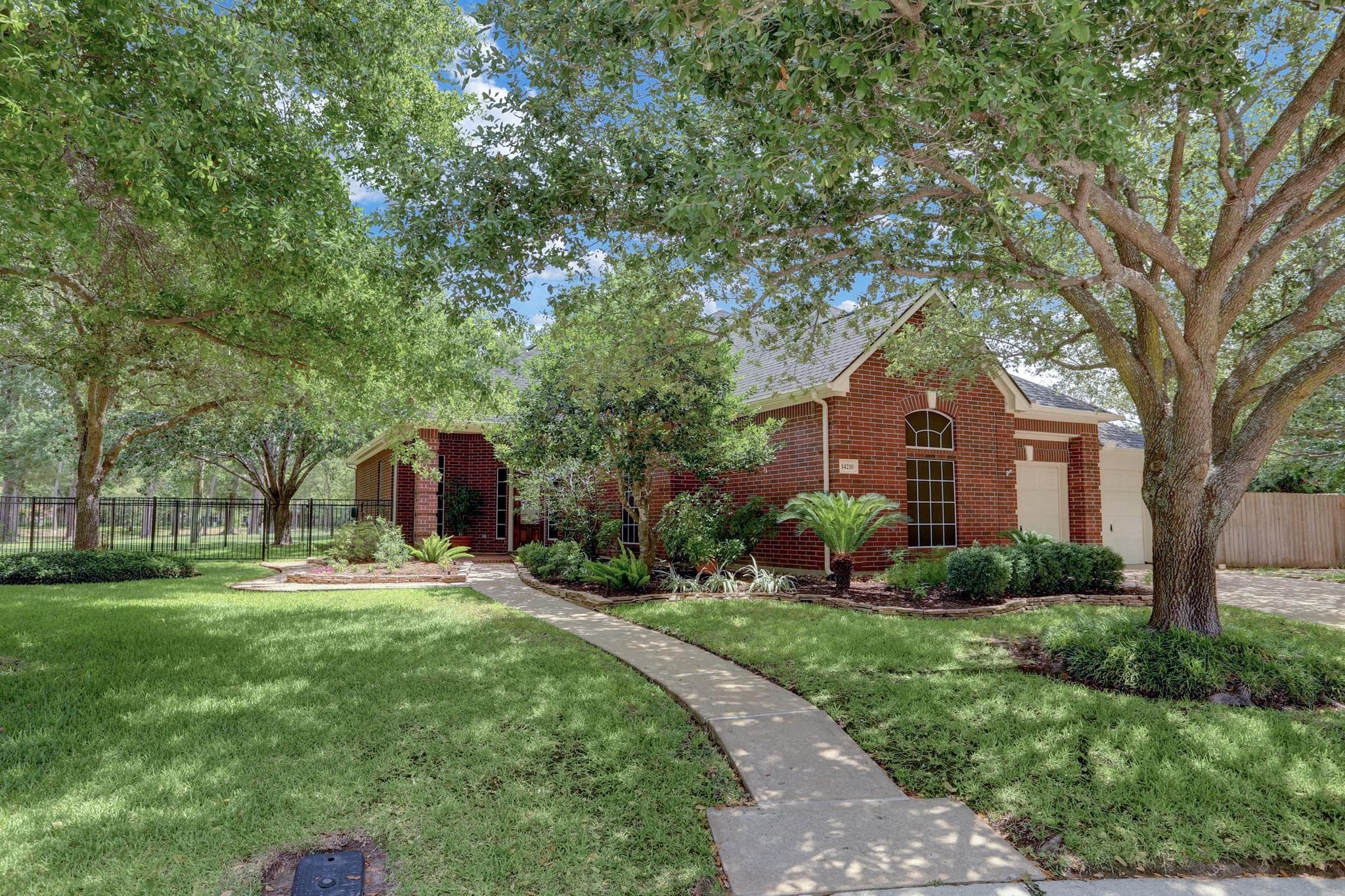 14210 Smoke Creek Ct