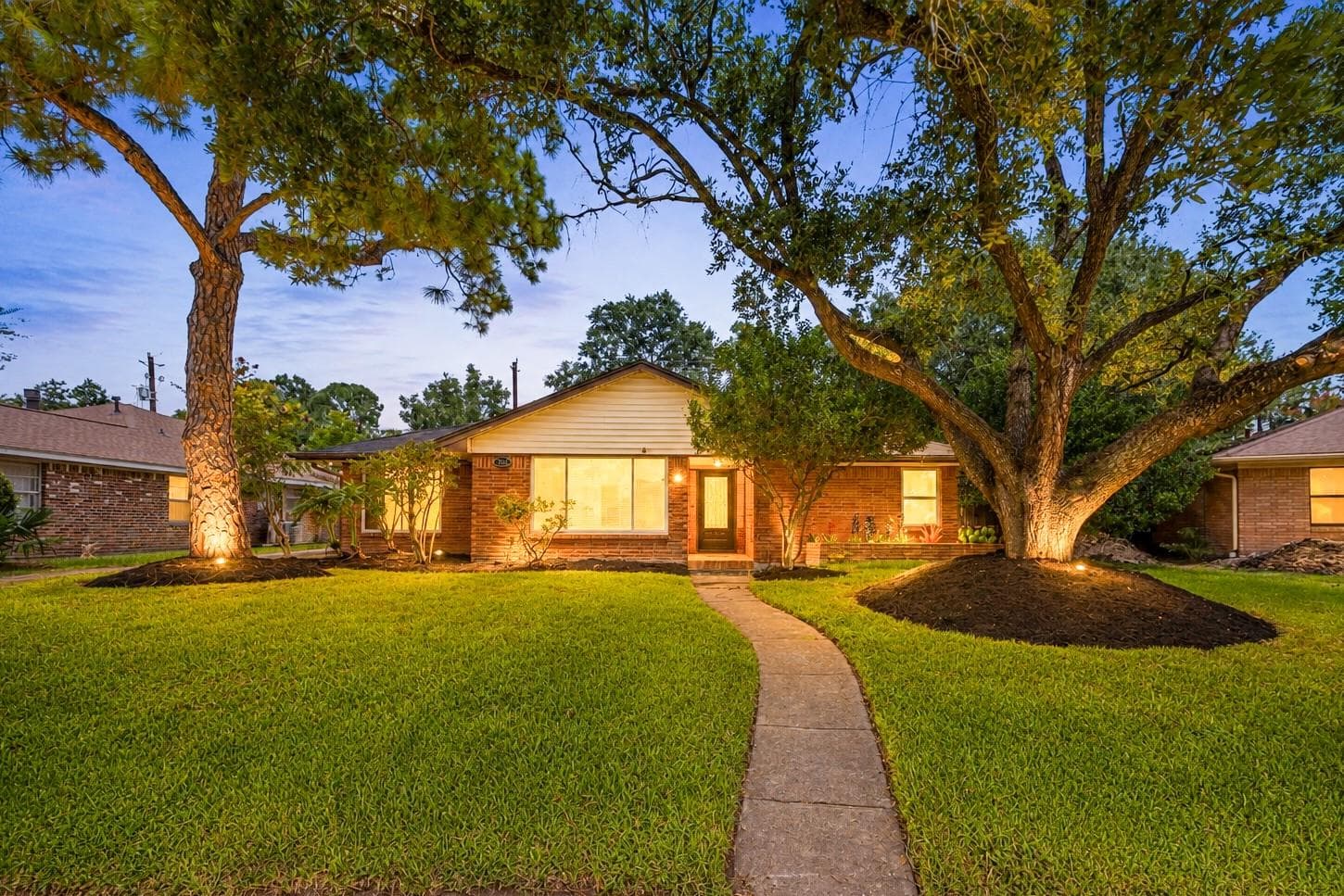 5262 Briarbend Dr