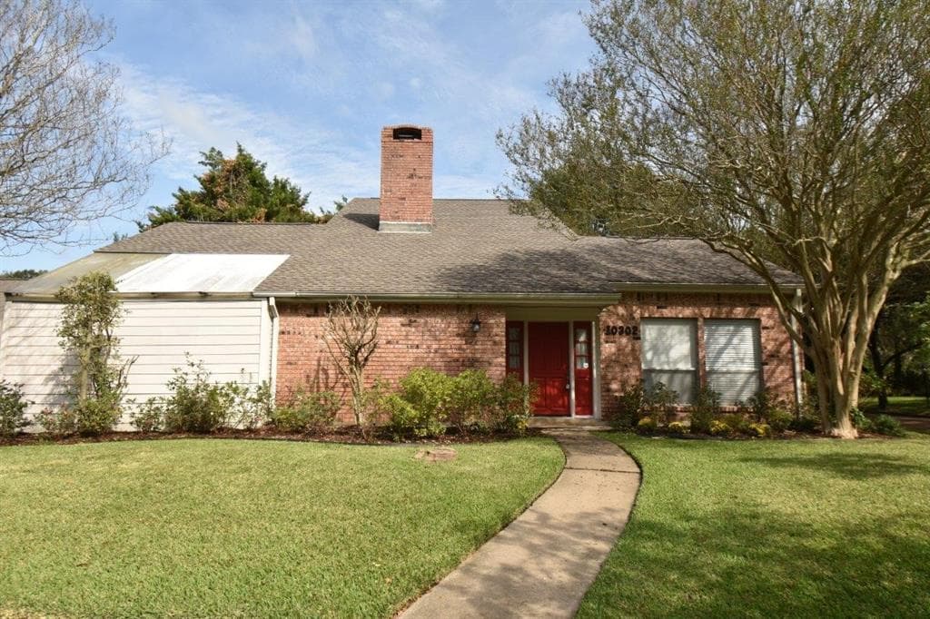 10302 Briar River Dr