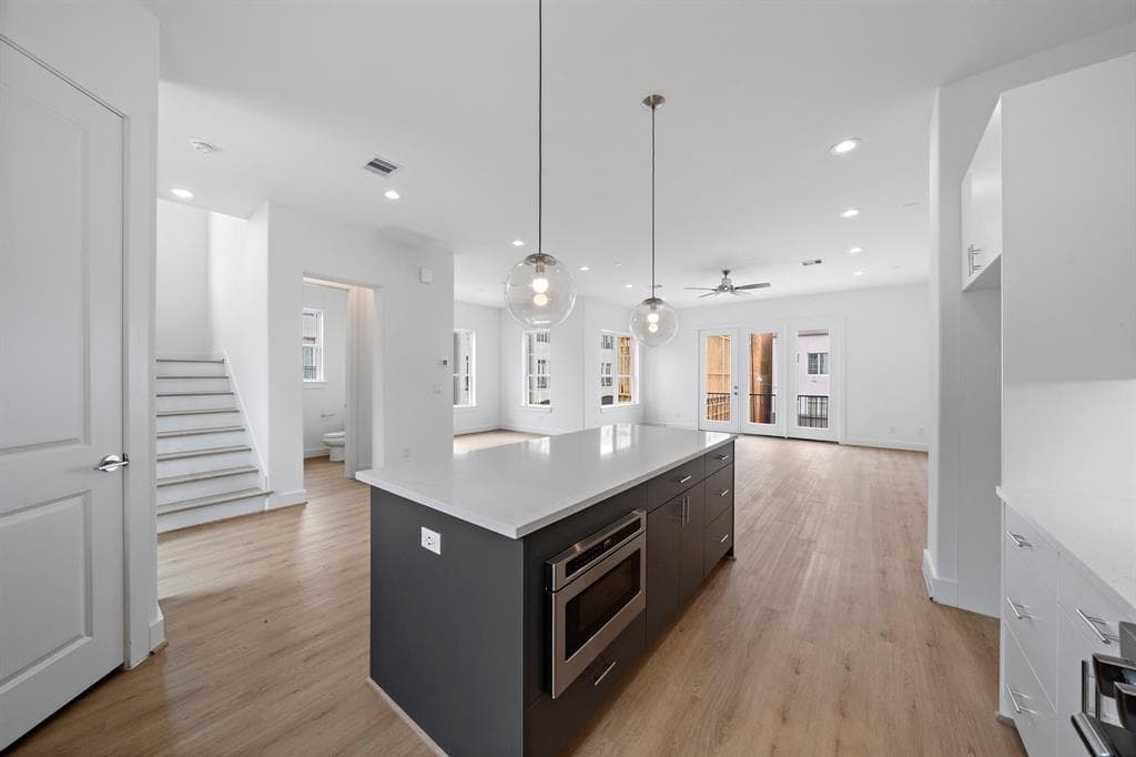 11121 Savannah Woods Ln