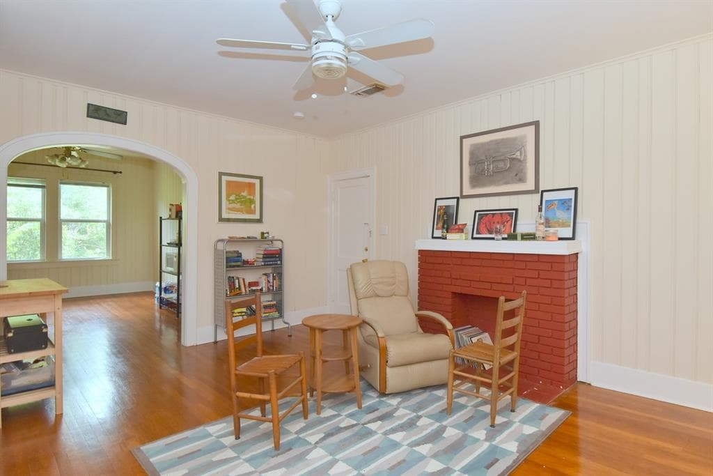 Gallery image 4
