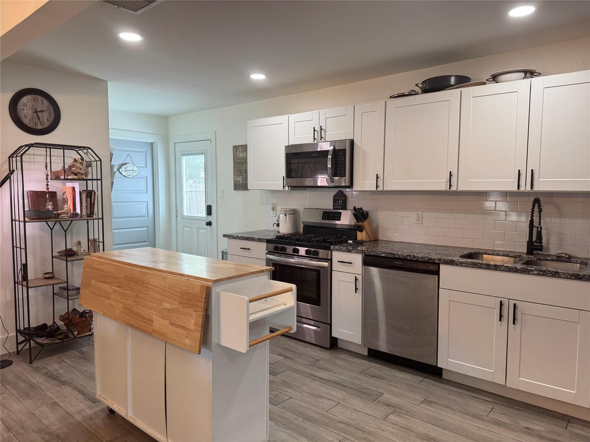Main property image