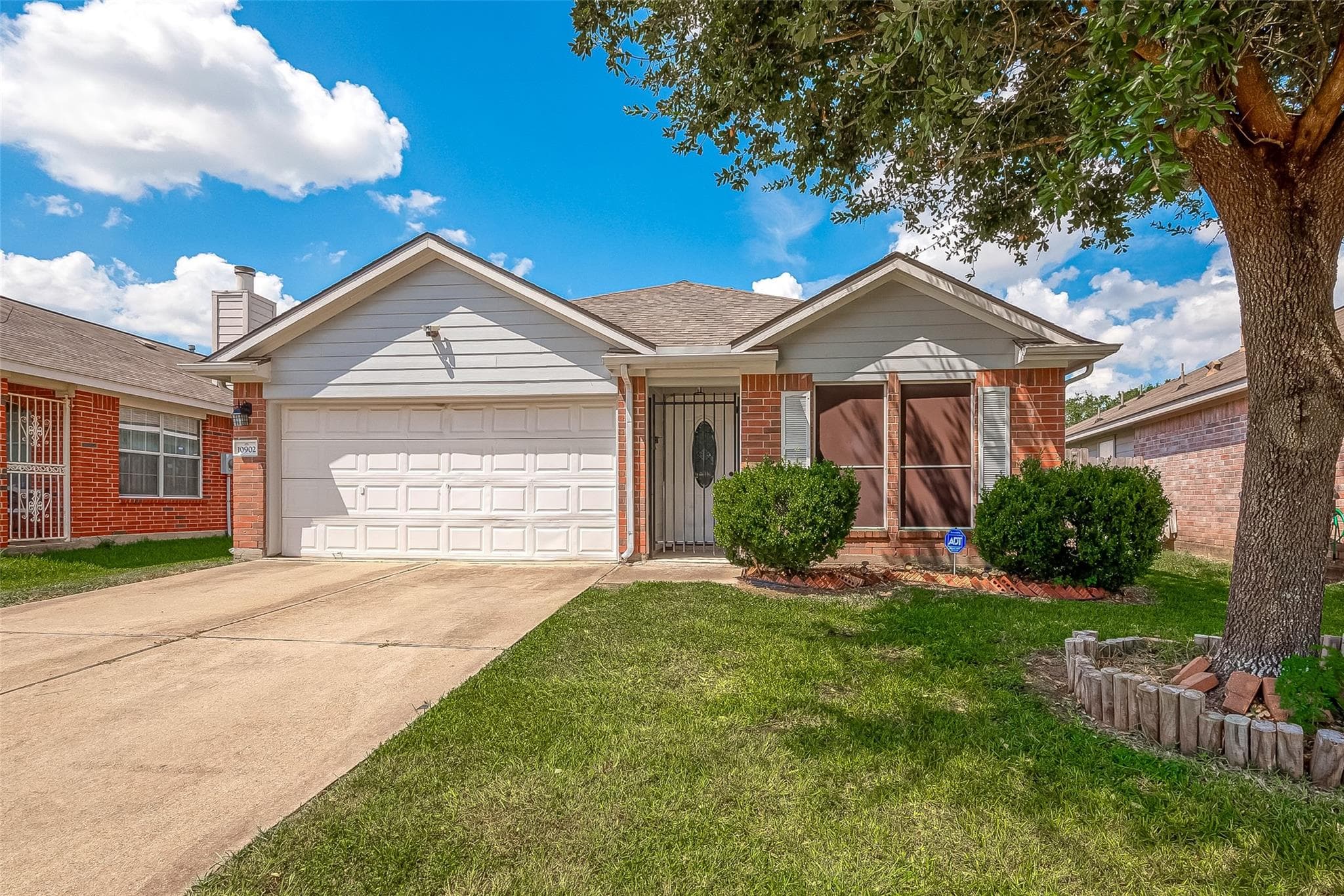 10902 Primrose Acres Ln