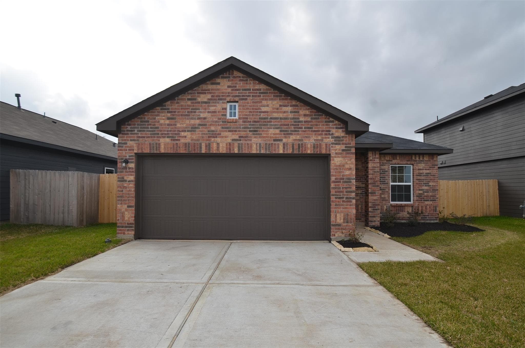 3443 Brazos Falls Dr
