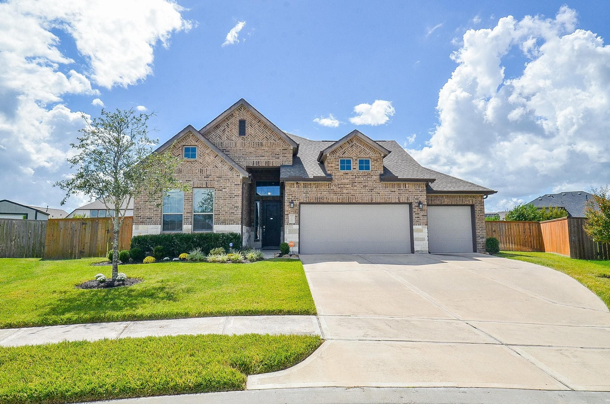21203 Belle Glos Ct