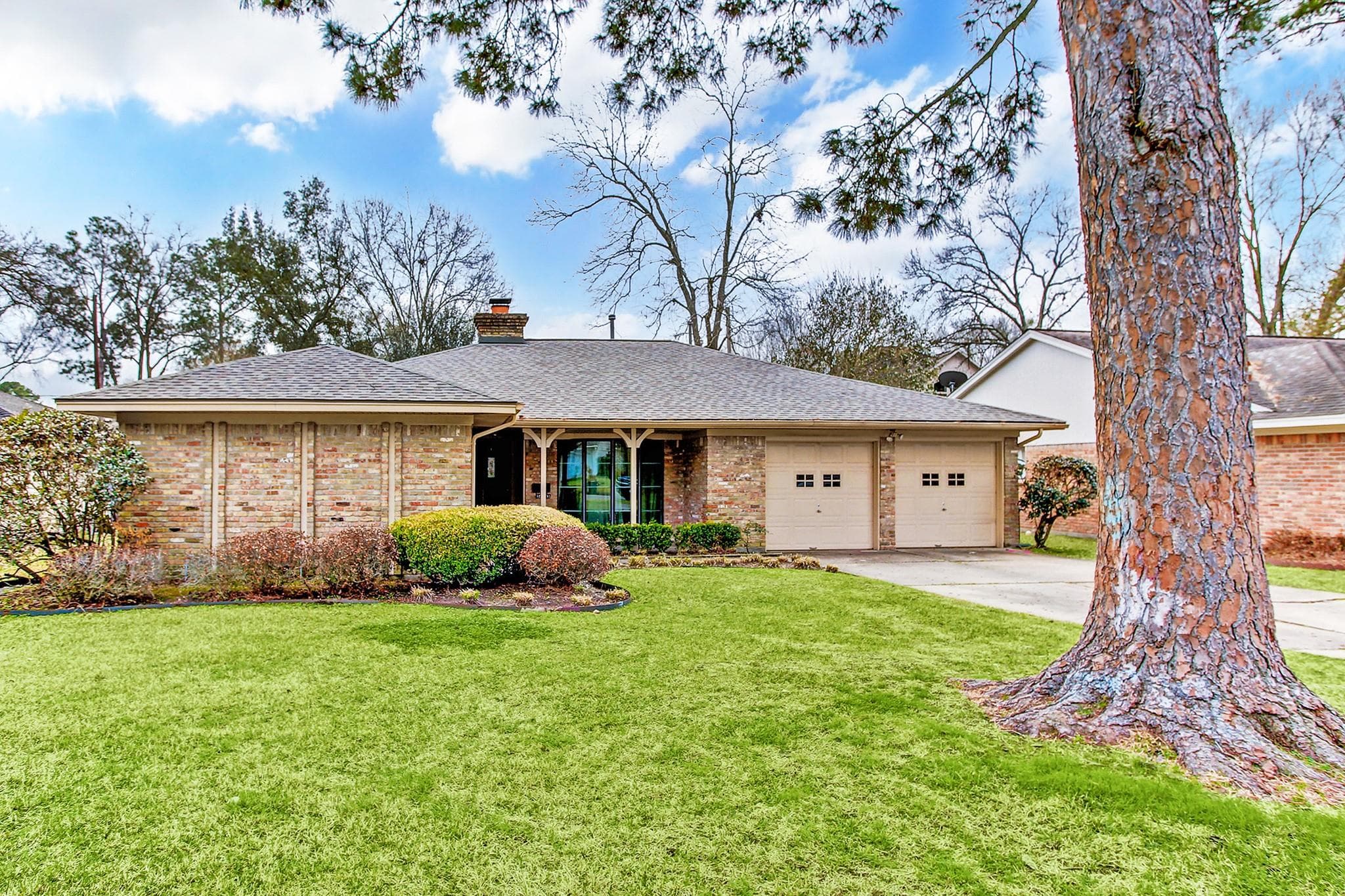 14103 Kingsride Ln