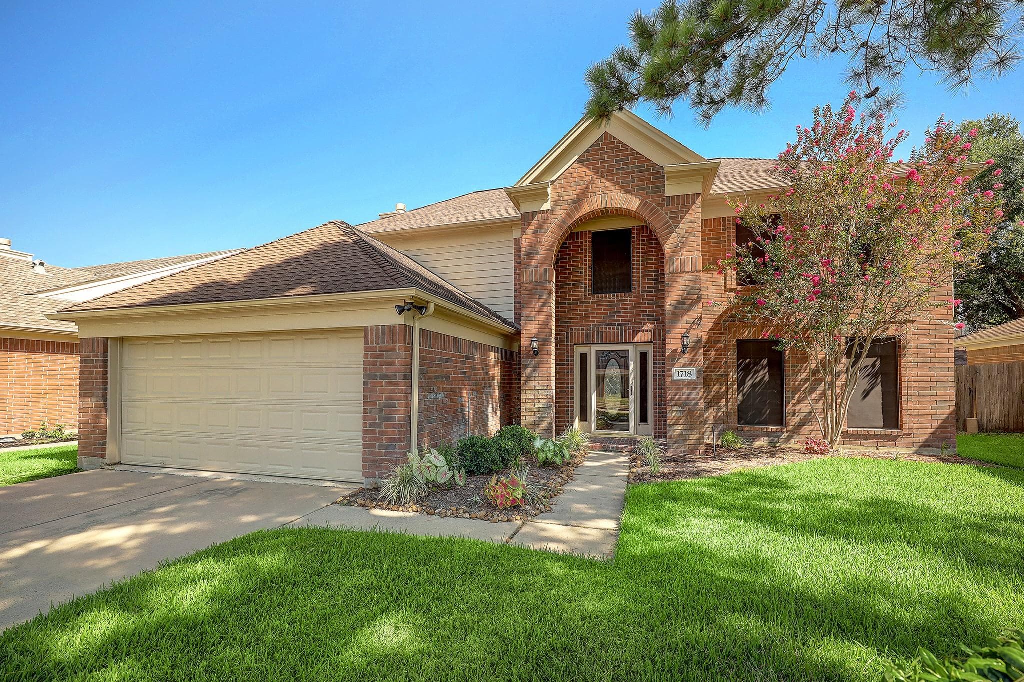 1718 Plumwood Dr