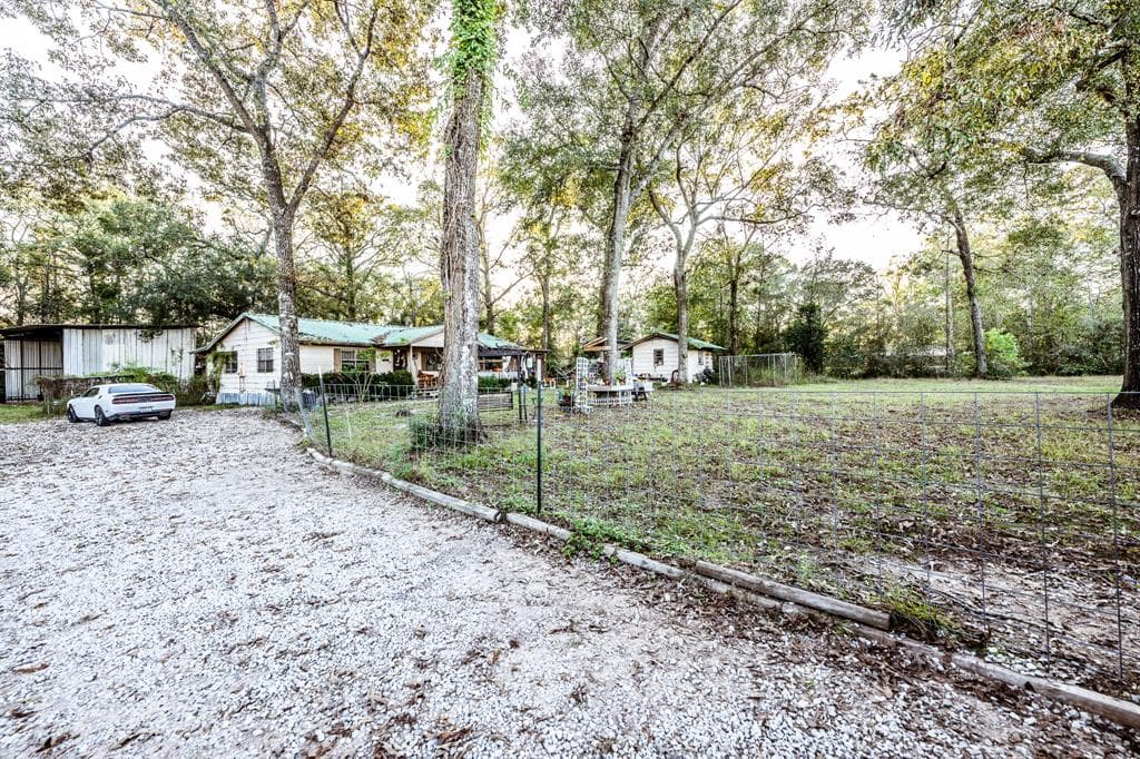 17162 Old Highway 105 E