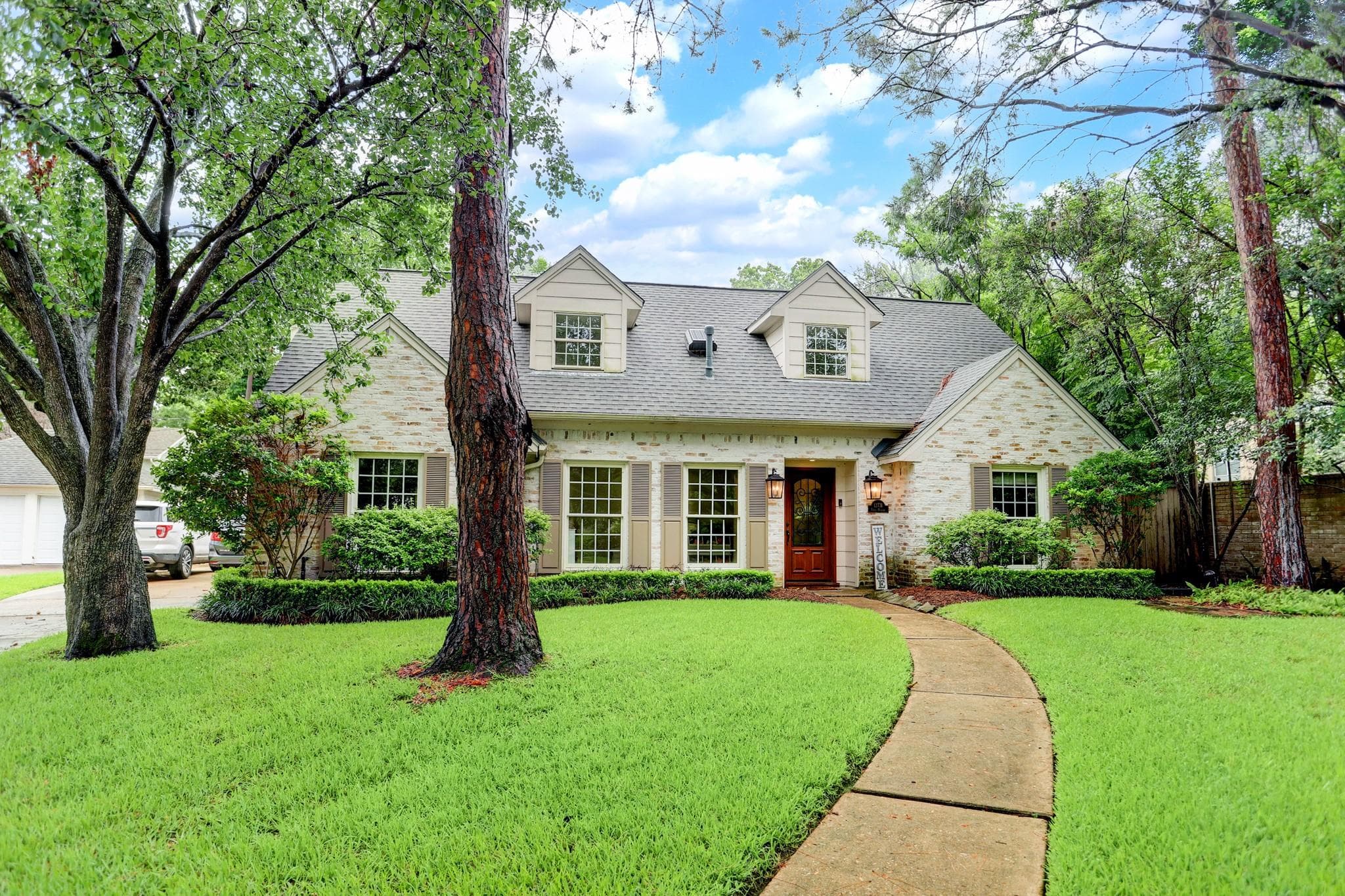 12731 Trail Hollow Dr