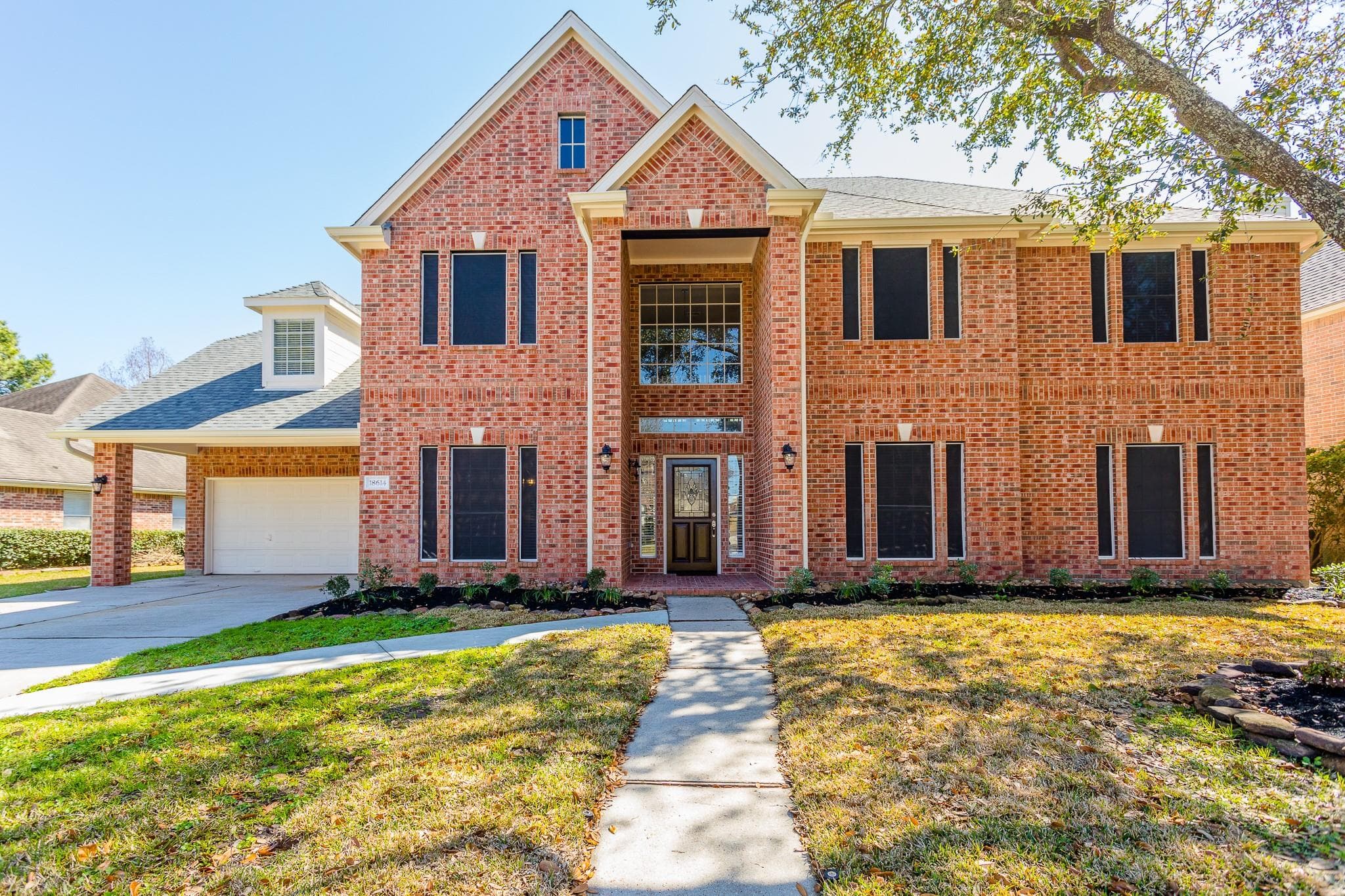 Main property image