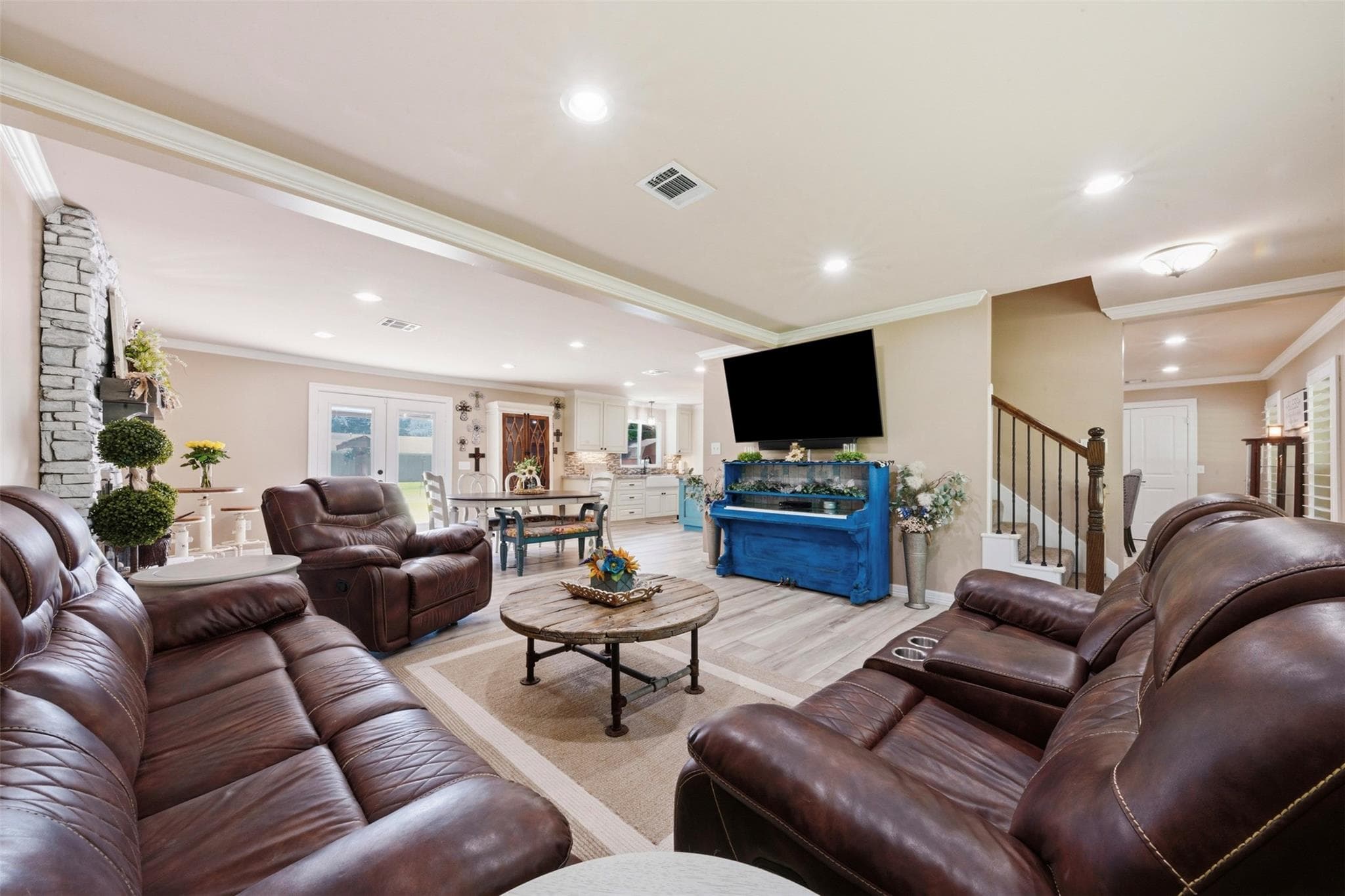 Gallery image 5