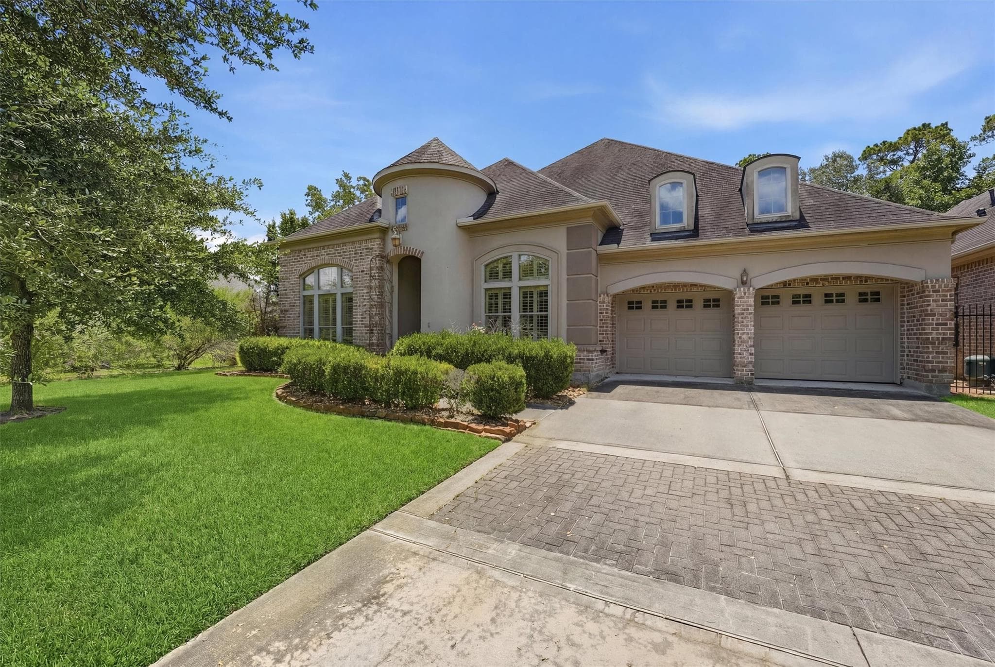 5511 Regal Landing Dr