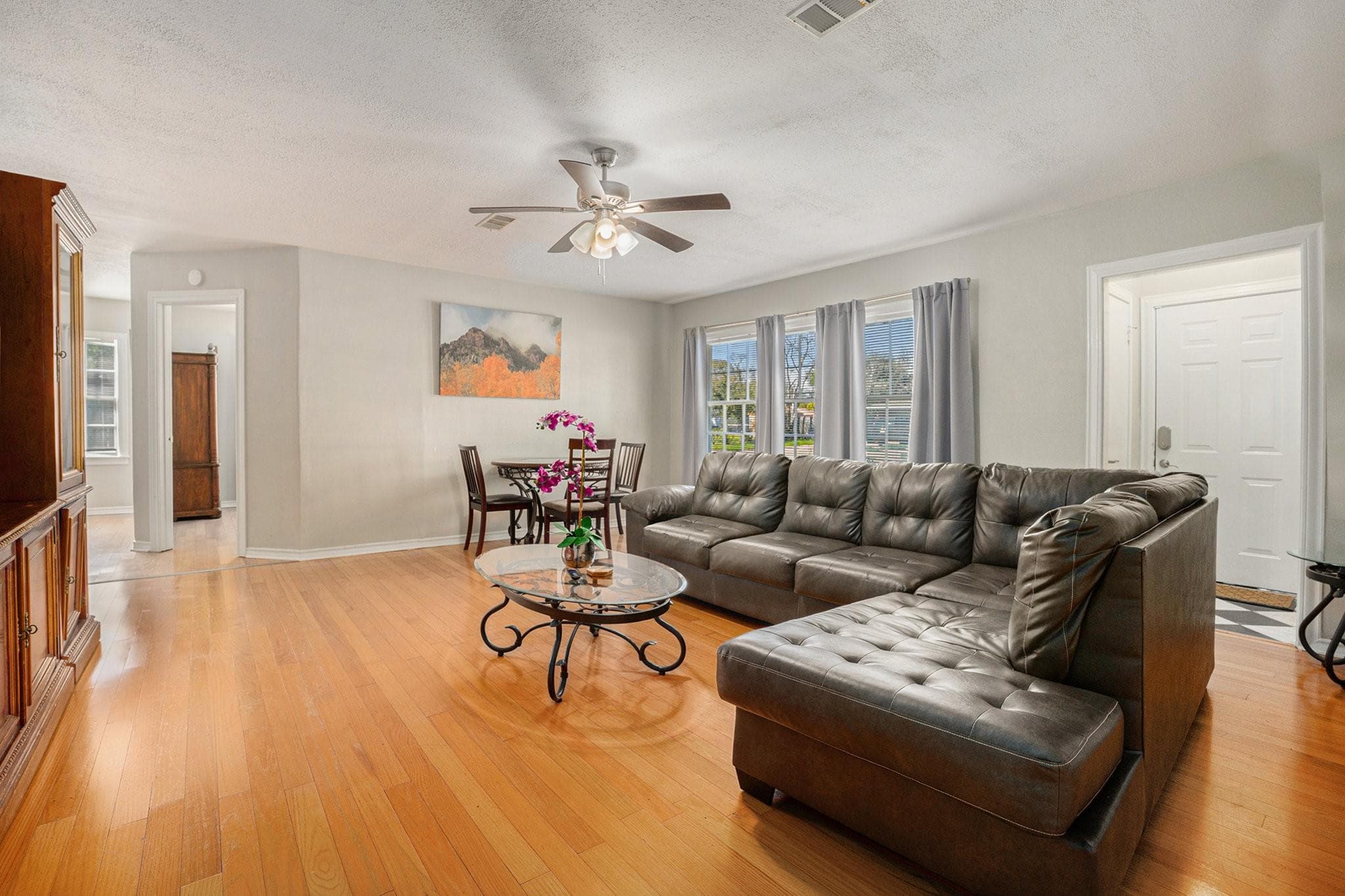 Gallery image 4