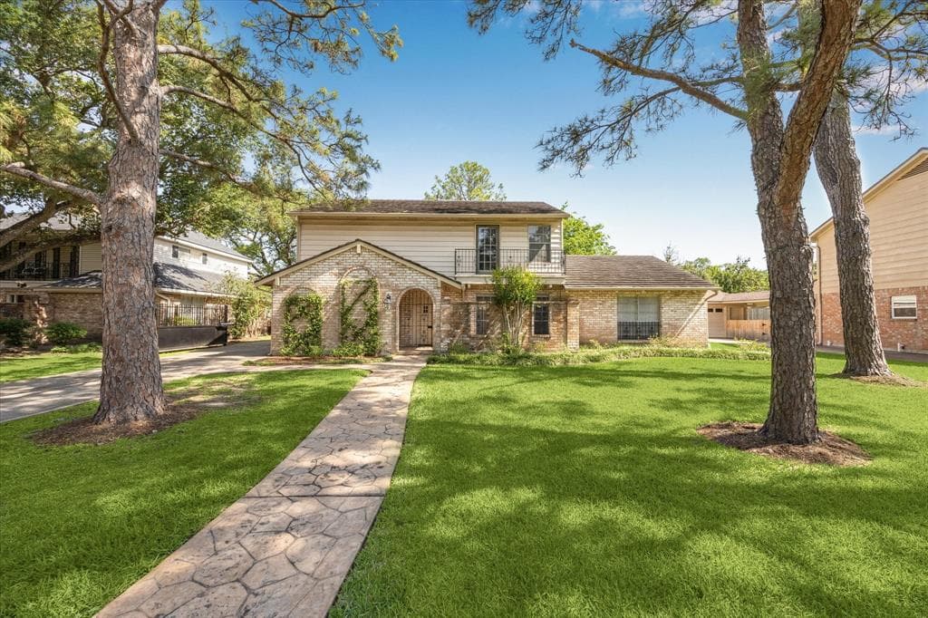 10918 Burgoyne Rd