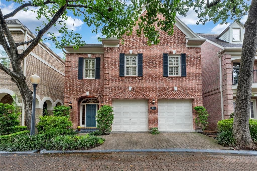 243 Sugarberry Cir
