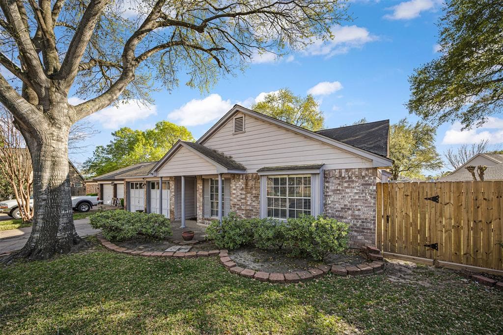 3507 Corinne Ct