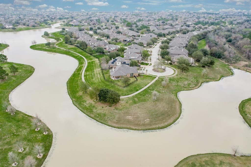18438 Pin Oak Bend Dr