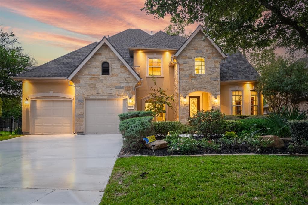 7 Moonlit Ridge Ct