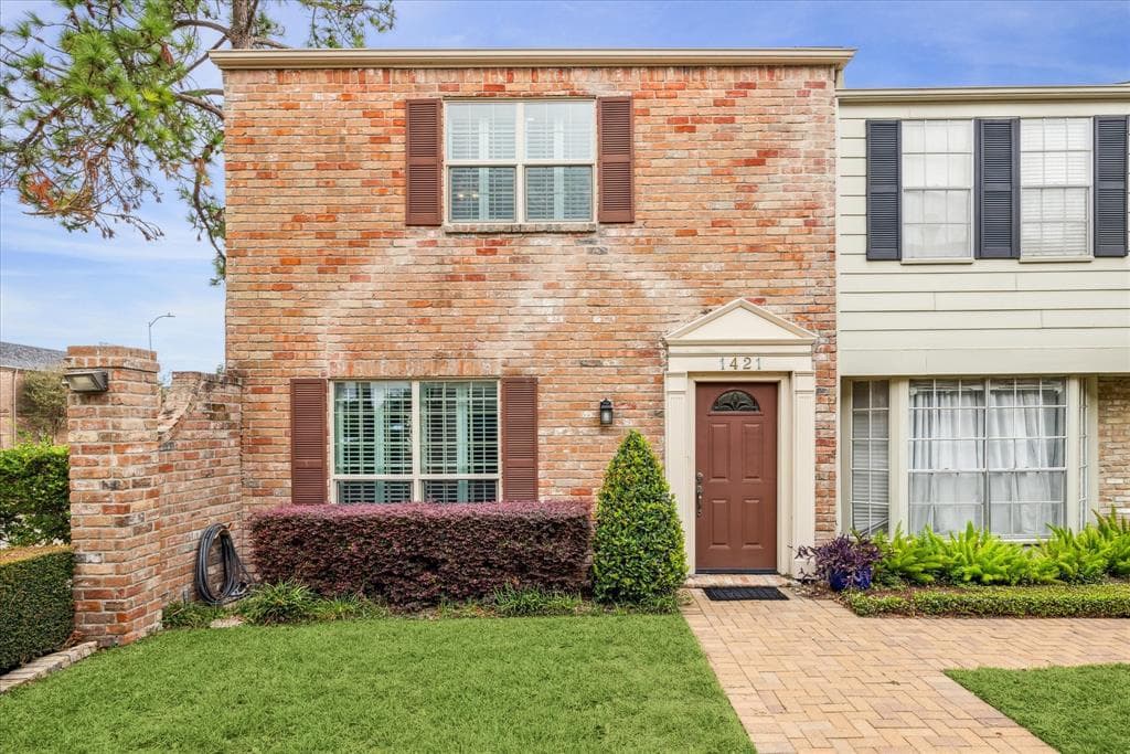 1421 Fountain View Dr # 35
