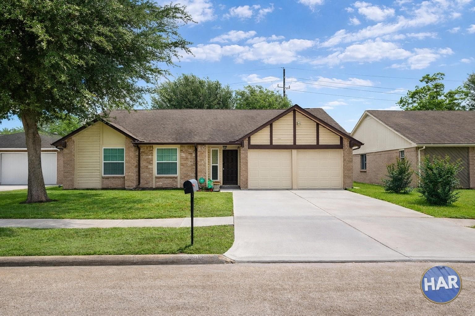 3403 Honey Creek Dr
