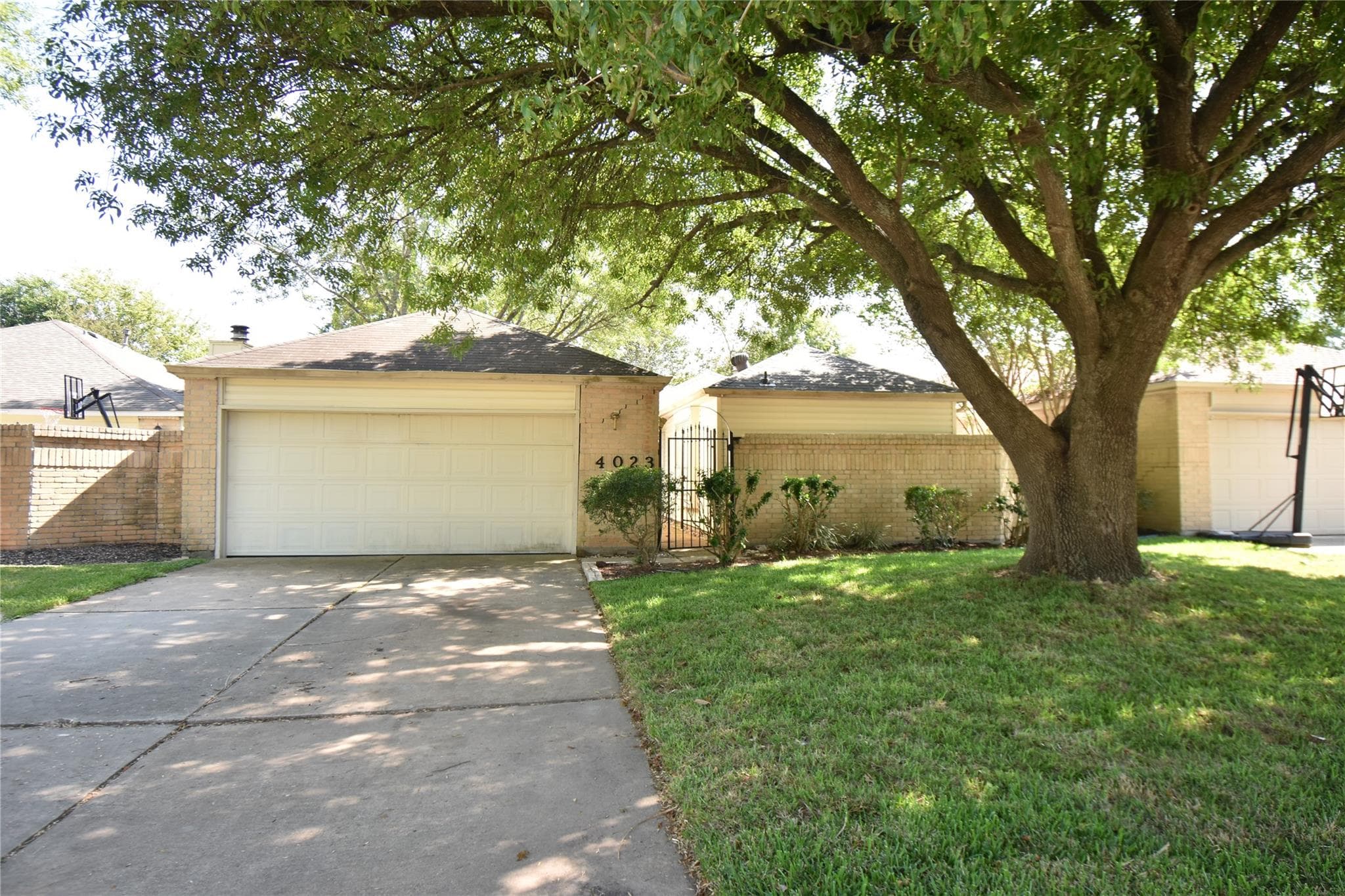 4023 Summit Valley Dr