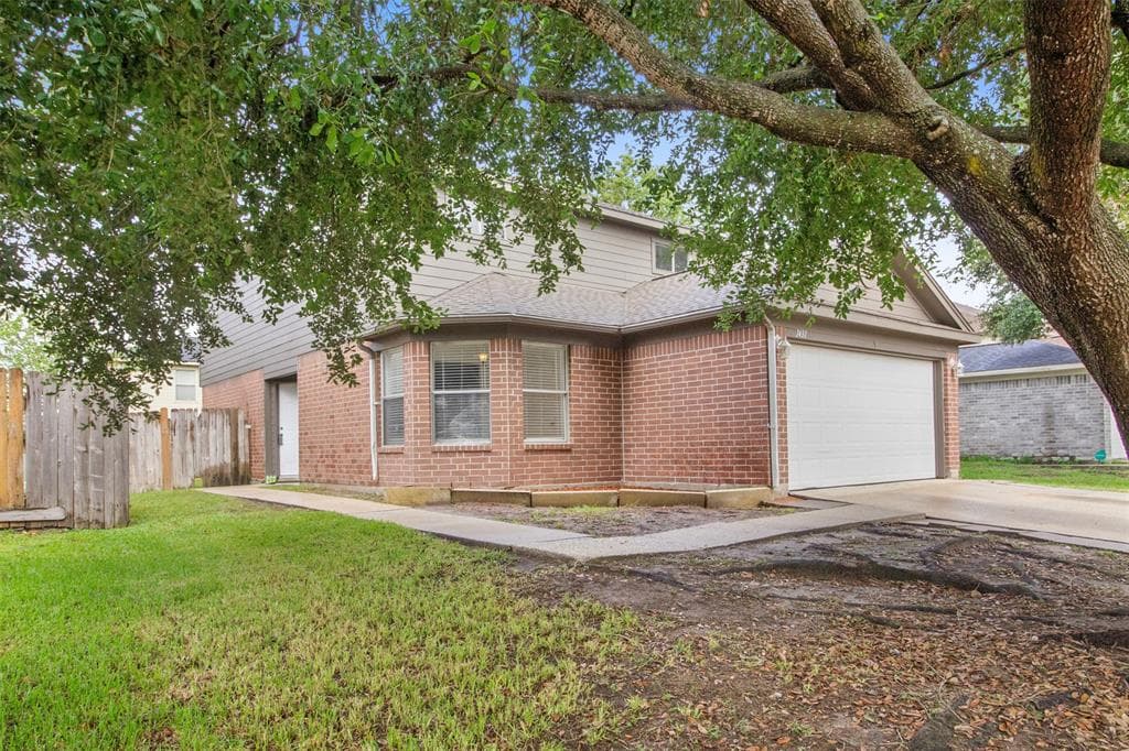 1431 Taverton Dr