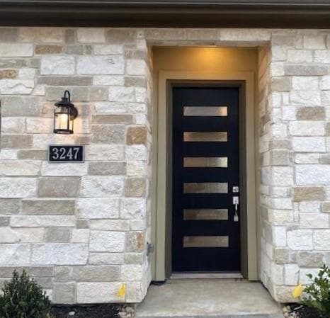3247 Royal Oaks Hollow Ln
