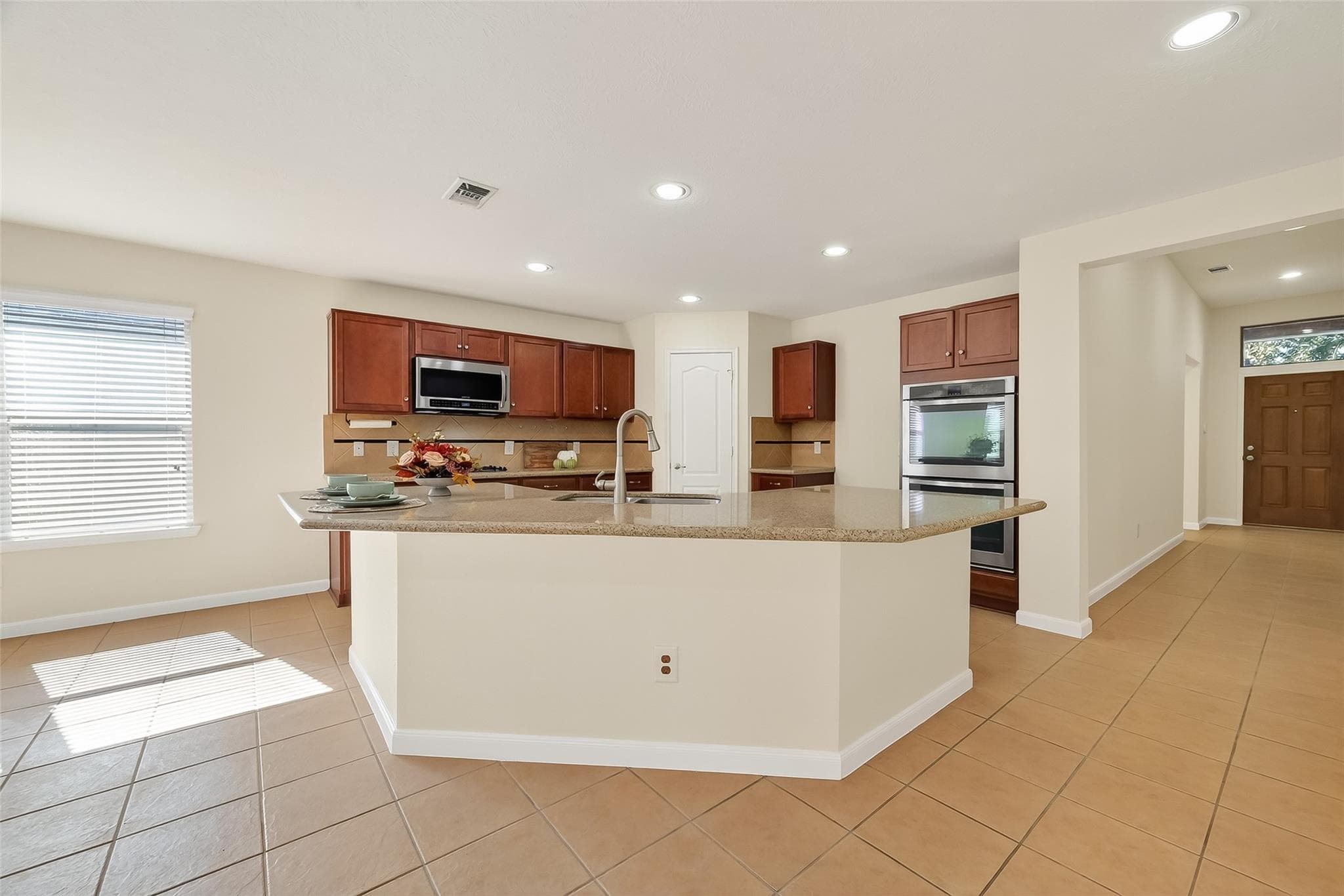 6722 Path Way Ct