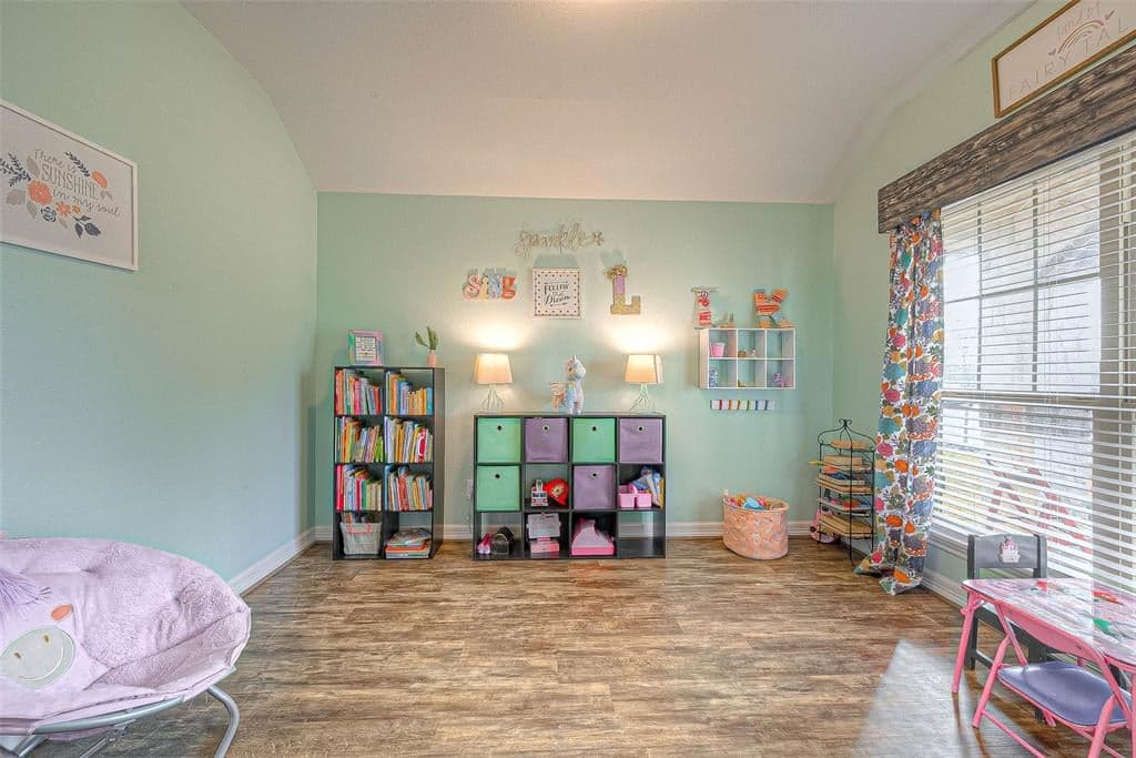 Gallery image 4